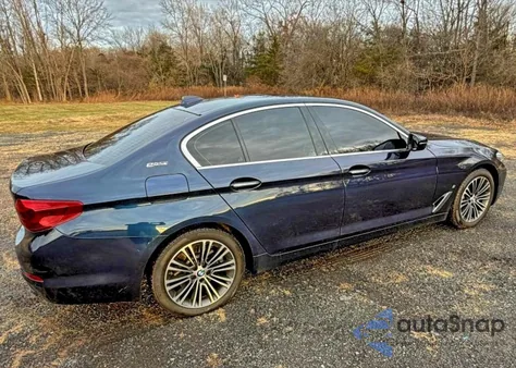 2018 BMW 530Xe z USA, uszkodzony, nr VIN WBAJB1C57JB083991